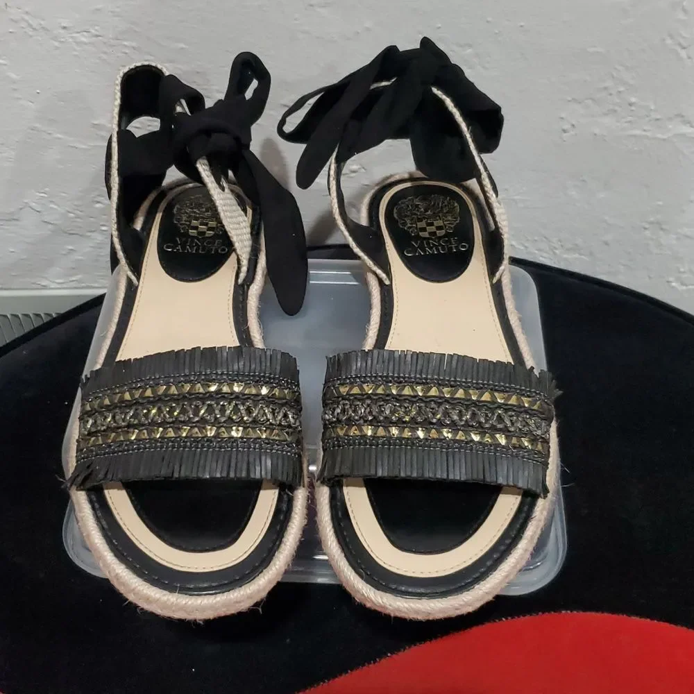 Vince Camuto Kimano Black and Cream Espadrilles with Chic Design Size 8